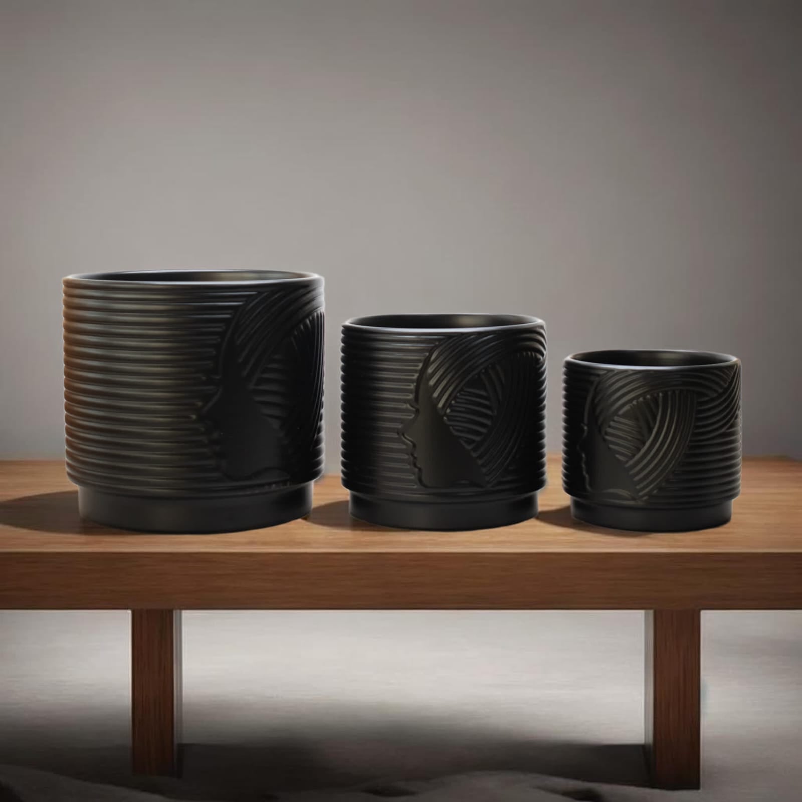 Maceta Noir Elegance